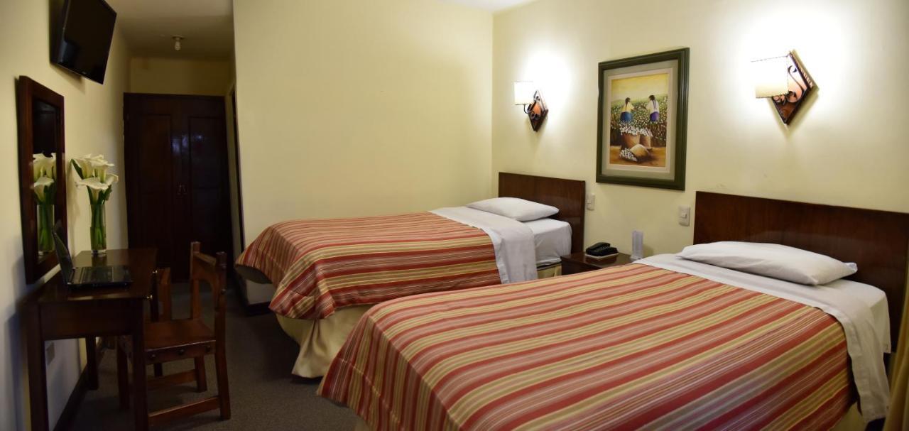 Hotel Cajamarca Extérieur photo